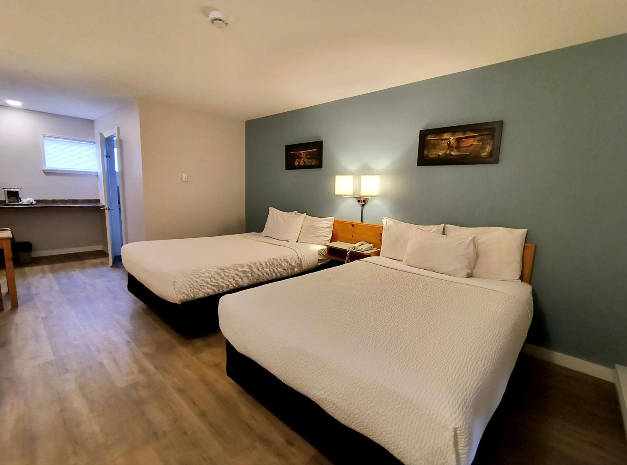 Fireweed Motel Смитерс Экстерьер фото