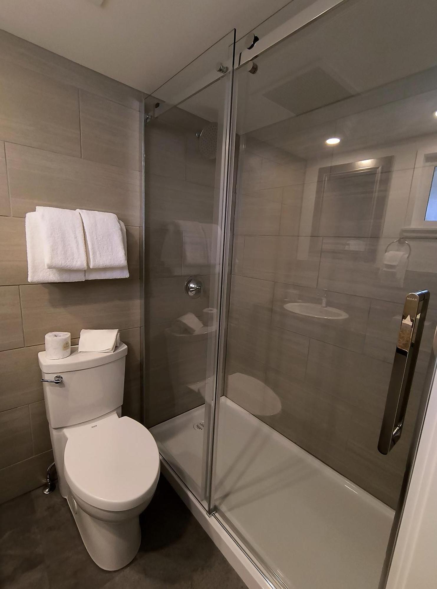 Fireweed Motel Смитерс Экстерьер фото